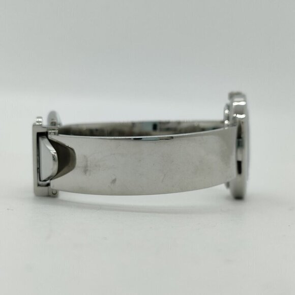 Gucci Watch 6700L  Black X Silver Bangle Watch - Picture 9 of 9